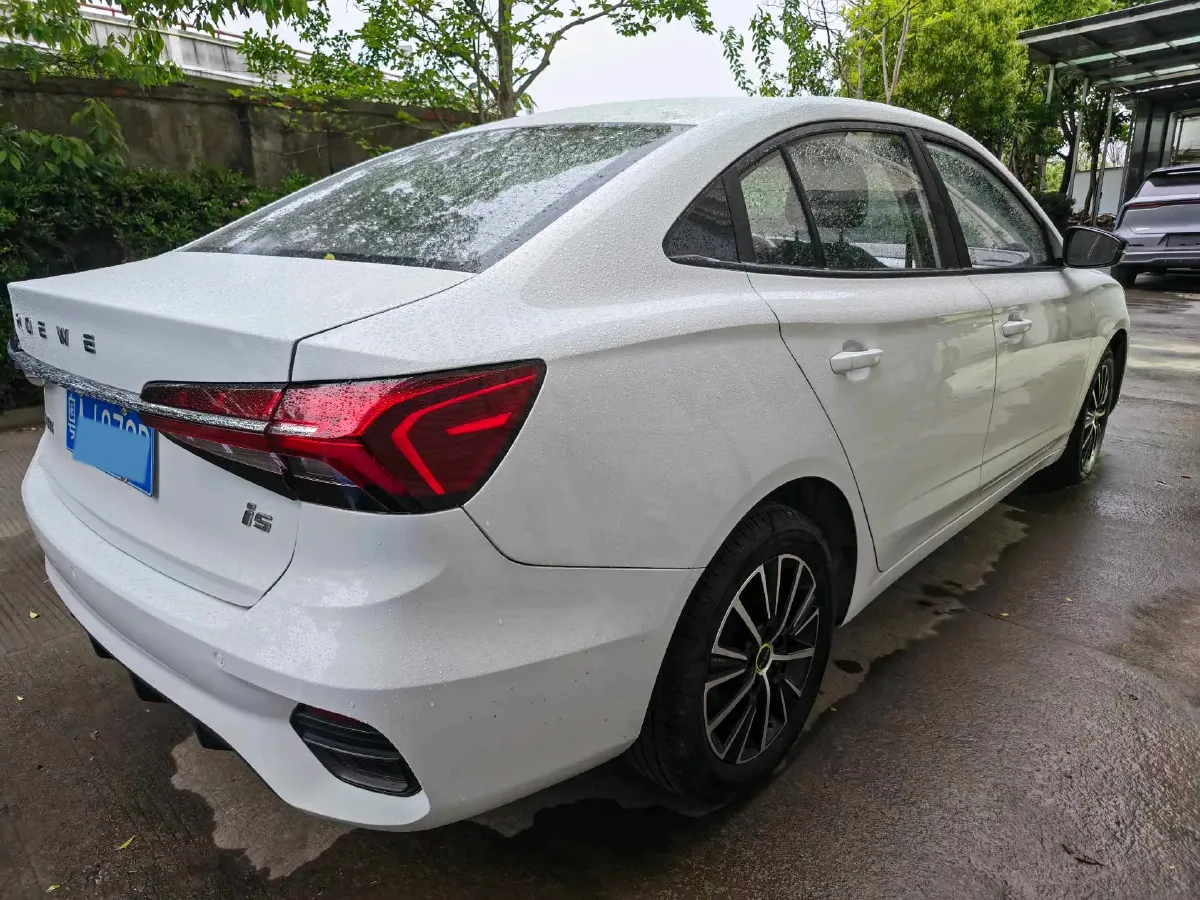 2021 Roewe i5 1.5L 120HP L4 CVT,autocango,china used car exporter,china ev exporter,chinese used car exporter,chinese used ev exporter