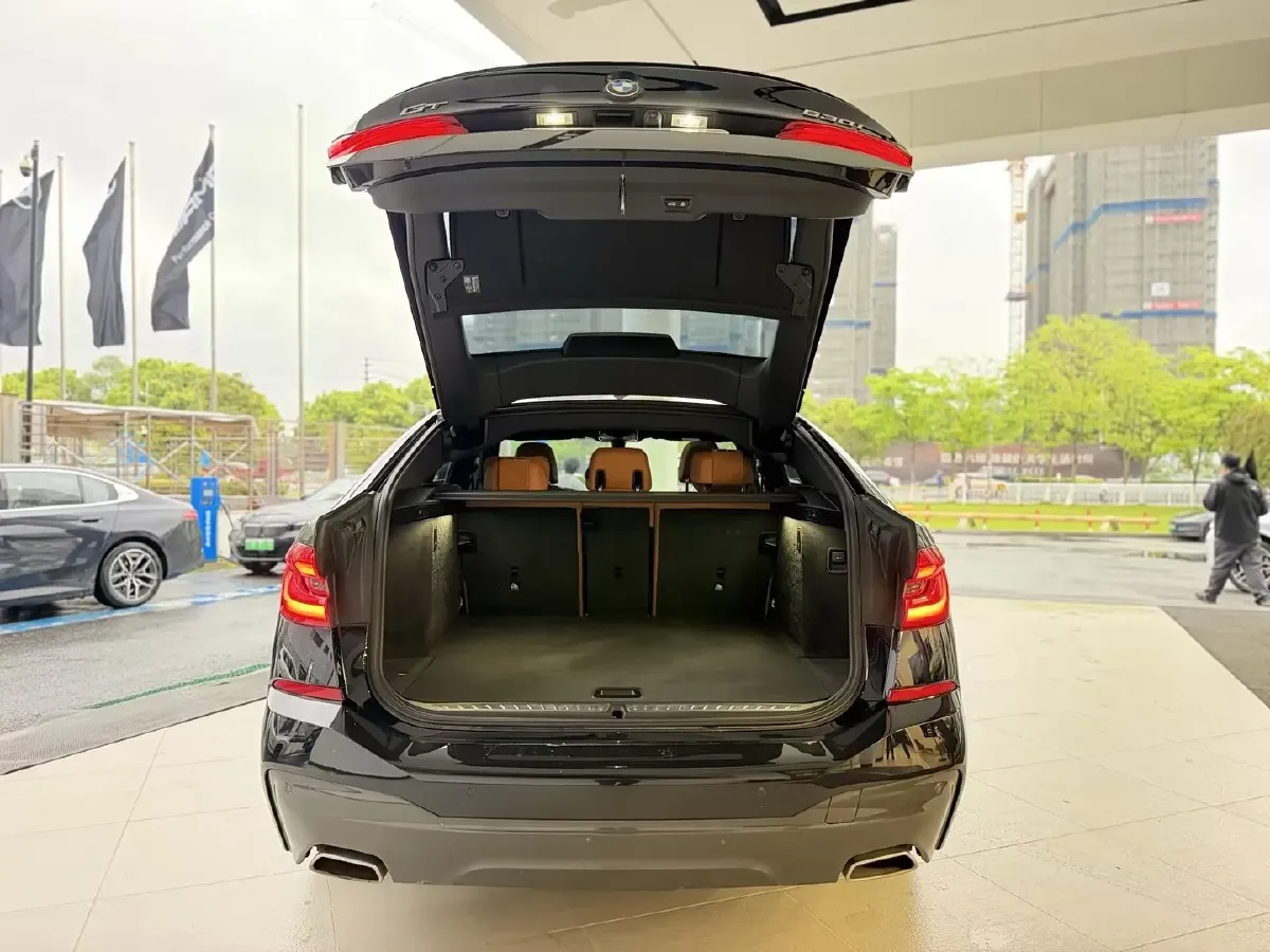 2021 BMW 6 Series GT 2.0T 258HP L4 8AT,autocango,china used car exporter,china ev exporter,chinese used car exporter,chinese used ev exporter