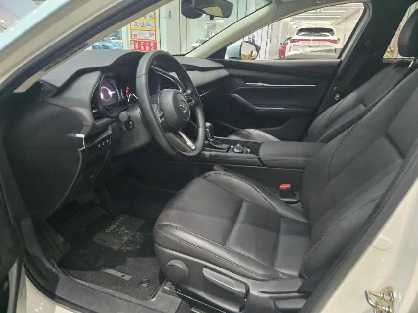 2023 Mazda 3 Axela 2.0L 158HP L4 6AT,autocango,china used car exporter,china ev exporter,chinese used car exporter,chinese used ev exporter