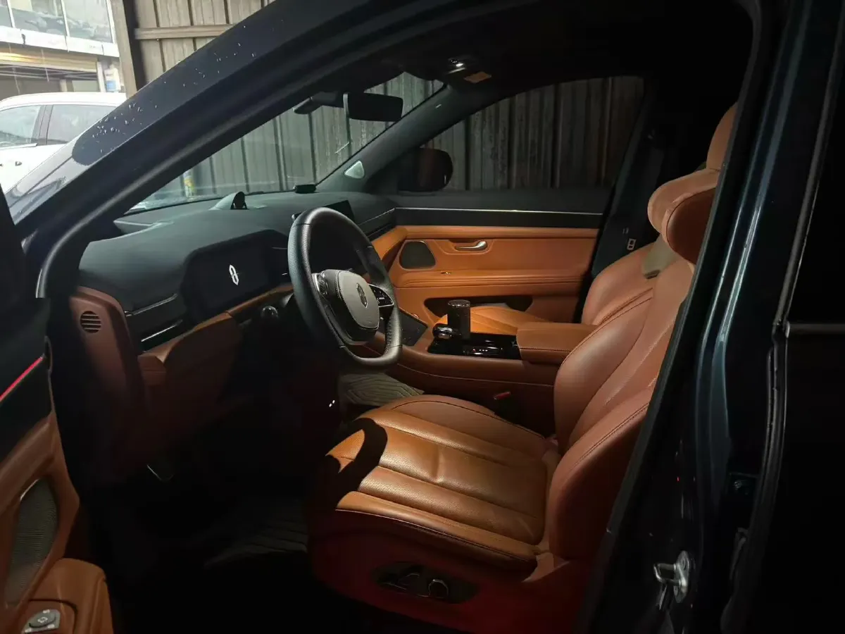 2024 AITO AITO M7 1.5T 152HP L4 REEV 42KWH,autocango,china used car exporter,china ev exporter,chinese used car exporter,chinese used ev exporter