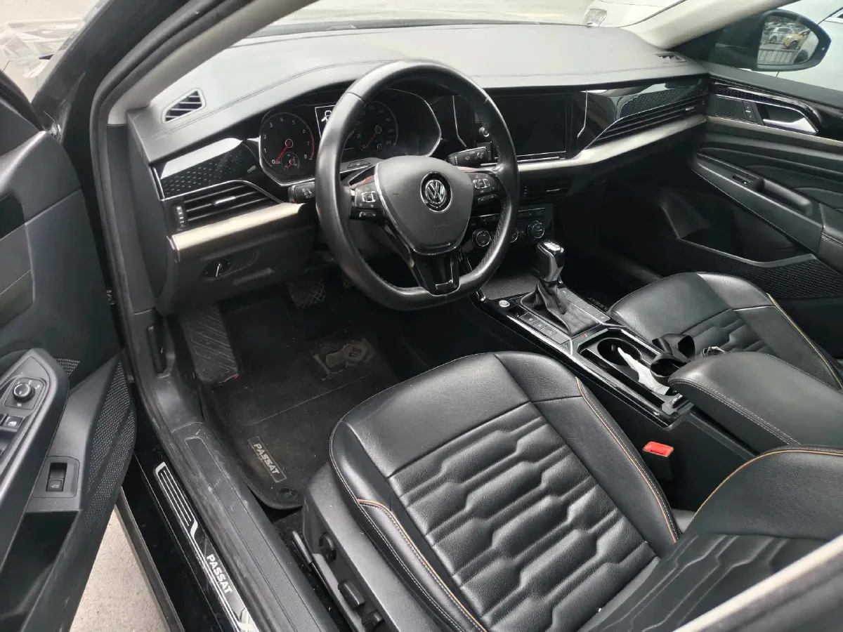 2019 Skoda Kodiak 2.0T 186HP L4 7DCT,autocango,china used car exporter,china ev exporter,chinese used car exporter,chinese used ev exporter