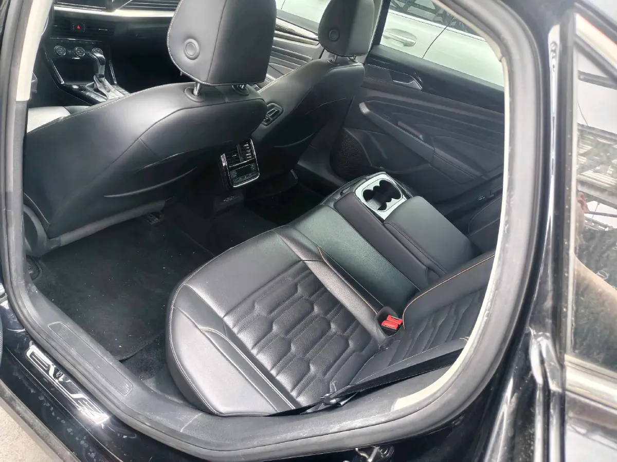 2019 Skoda Kodiak 2.0T 186HP L4 7DCT,autocango,china used car exporter,china ev exporter,chinese used car exporter,chinese used ev exporter