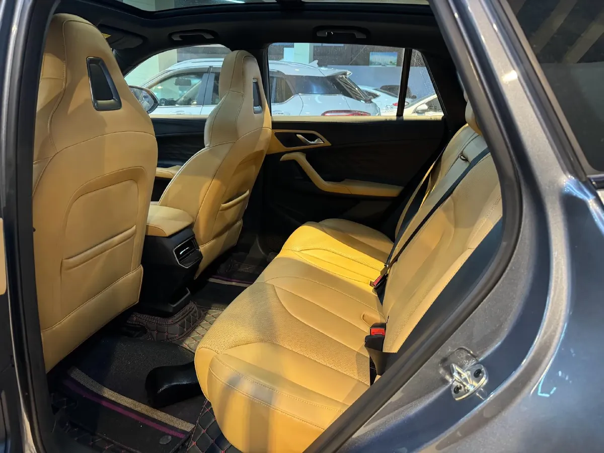 2023 Roewe RX5 1.5T 188HP L4 7DCT,autocango,china used car exporter,china ev exporter,chinese used car exporter,chinese used ev exporter