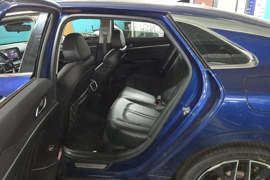 2021 Toyota Camry 2.0L 178HP L4 CVT,autocango,china used car exporter,china ev exporter,chinese used car exporter,chinese used ev exporter