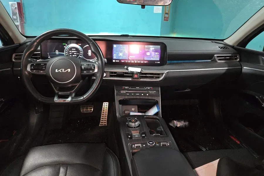 2021 Toyota Camry 2.0L 178HP L4 CVT,autocango,china used car exporter,china ev exporter,chinese used car exporter,chinese used ev exporter