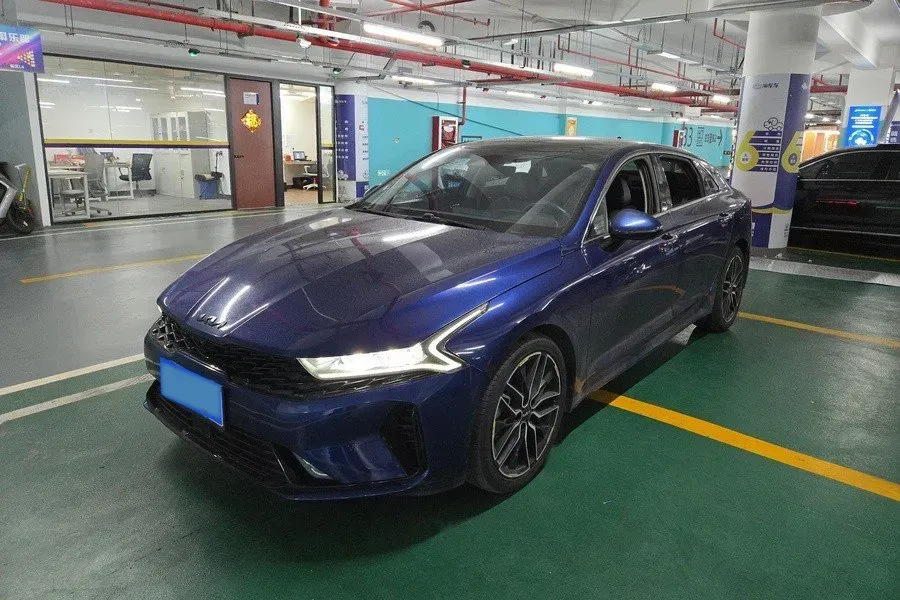 2021 Toyota Camry 2.0L 178HP L4 CVT,autocango,china used car exporter,china ev exporter,chinese used car exporter,chinese used ev exporter