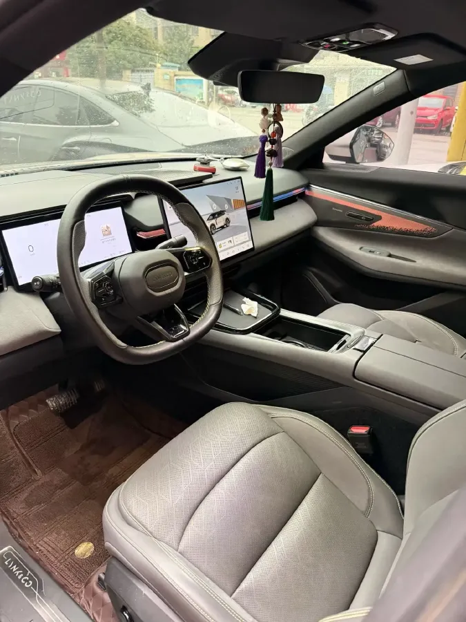 2025 LYNK&CO 08 EM-P 1.5T 163HP L4 3DHT PHEV 39.6/39.8KWH,autocango,china used car exporter,china ev exporter,chinese used car exporter,chinese used ev exporter