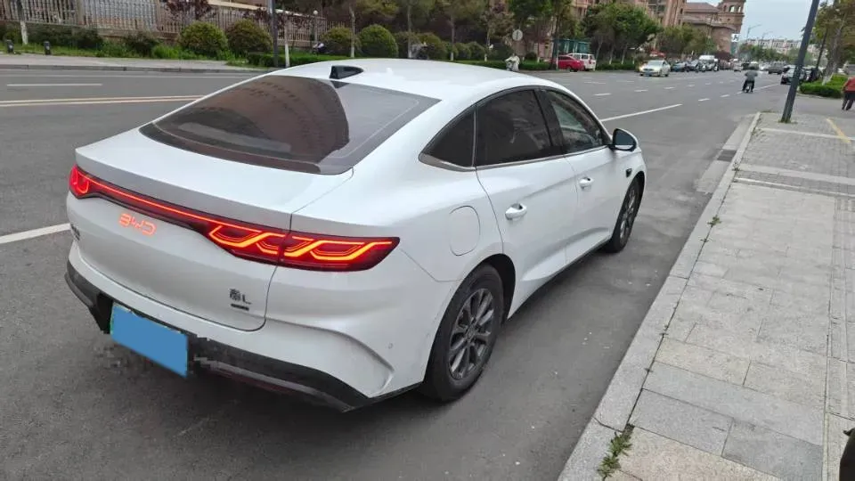 2025 BYD QinL 1.5L 101HP L4 E-CVT PHEV 10.08KWH,autocango,china used car exporter,china ev exporter,chinese used car exporter,chinese used ev exporter