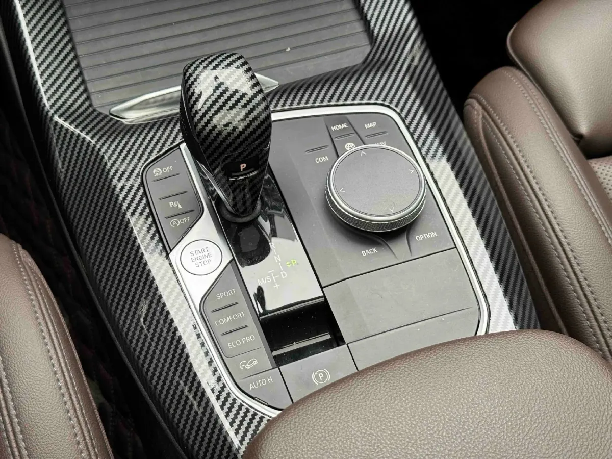 2022 BMW X3 2.0T 184HP L4 8AT,autocango,china used car exporter,china ev exporter,chinese used car exporter,chinese used ev exporter