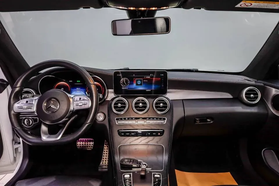 2020 Mercedes-Benz C Class 1.5T 184HP L4 9AT,autocango,china used car exporter,china ev exporter,chinese used car exporter,chinese used ev exporter