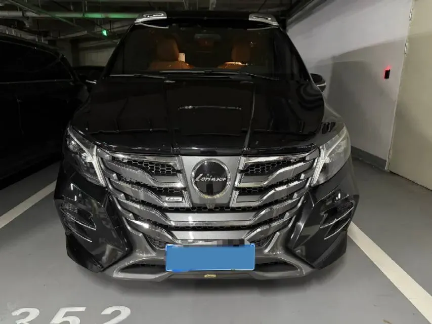 2021 Mercedes-Benz V Class 2.0T 211HP L4 9AT,autocango,china used car exporter,china ev exporter,chinese used car exporter,chinese used ev exporter