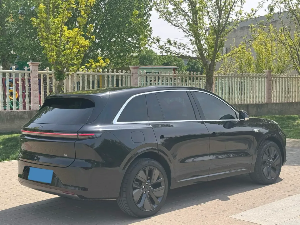 2024 Li L6 Range Extended 154HP L4 REEV 36.8KWH,autocango,china used car exporter,china ev exporter,chinese used car exporter,chinese used ev exporter