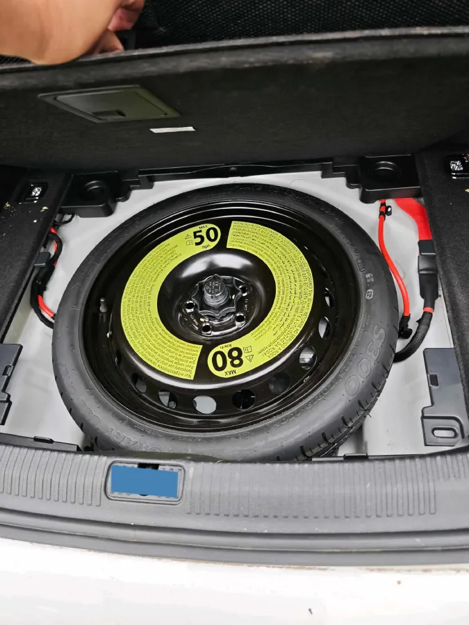 2023 Audi A4L 2.0T 190HP L4 7DCT,autocango,china used car exporter,china ev exporter,chinese used car exporter,chinese used ev exporter