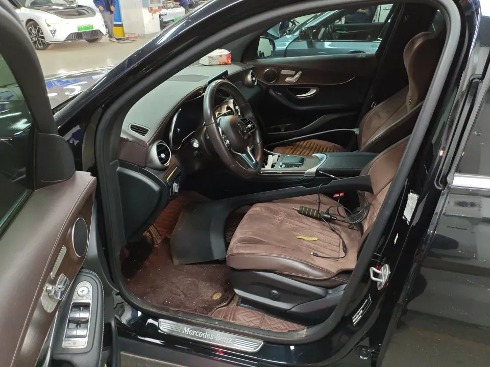 2022 Mercedes-Benz GLC Class 2.0T 197HP L4 9AT,autocango,china used car exporter,china ev exporter,chinese used car exporter,chinese used ev exporter