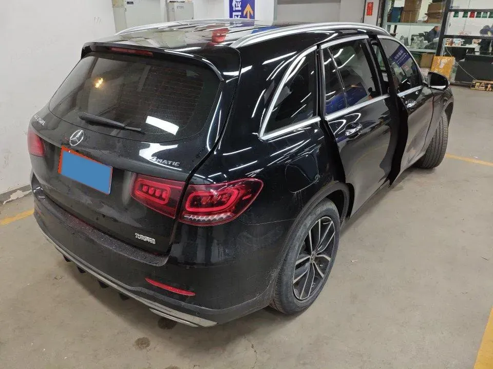 2022 Mercedes-Benz GLC Class 2.0T 197HP L4 9AT,autocango,china used car exporter,china ev exporter,chinese used car exporter,chinese used ev exporter