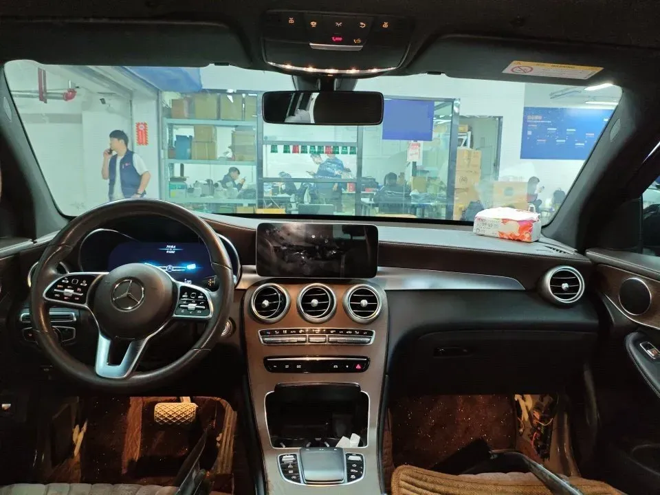 2022 Mercedes-Benz GLC Class 2.0T 197HP L4 9AT,autocango,china used car exporter,china ev exporter,chinese used car exporter,chinese used ev exporter