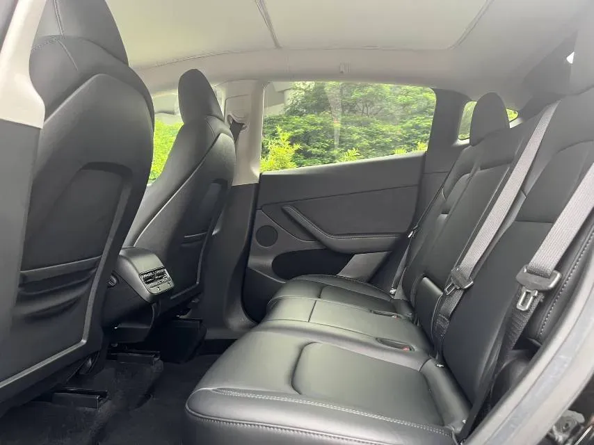 2022 BMW 3 Series 2.0T 184HP L4 8AT,autocango,china used car exporter,china ev exporter,chinese used car exporter,chinese used ev exporter