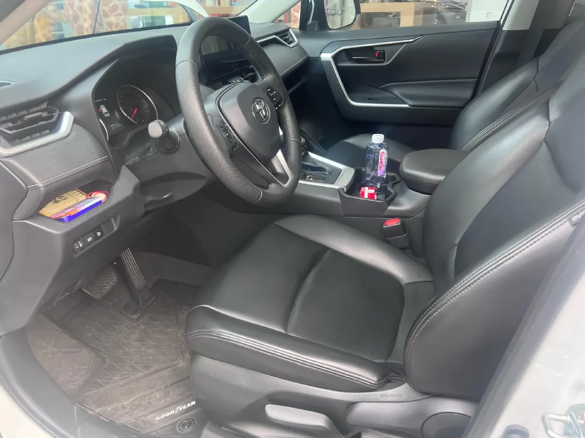 2024 Toyota RAV4 2.0L 171HP L4 CVT,autocango,china used car exporter,china ev exporter,chinese used car exporter,chinese used ev exporter