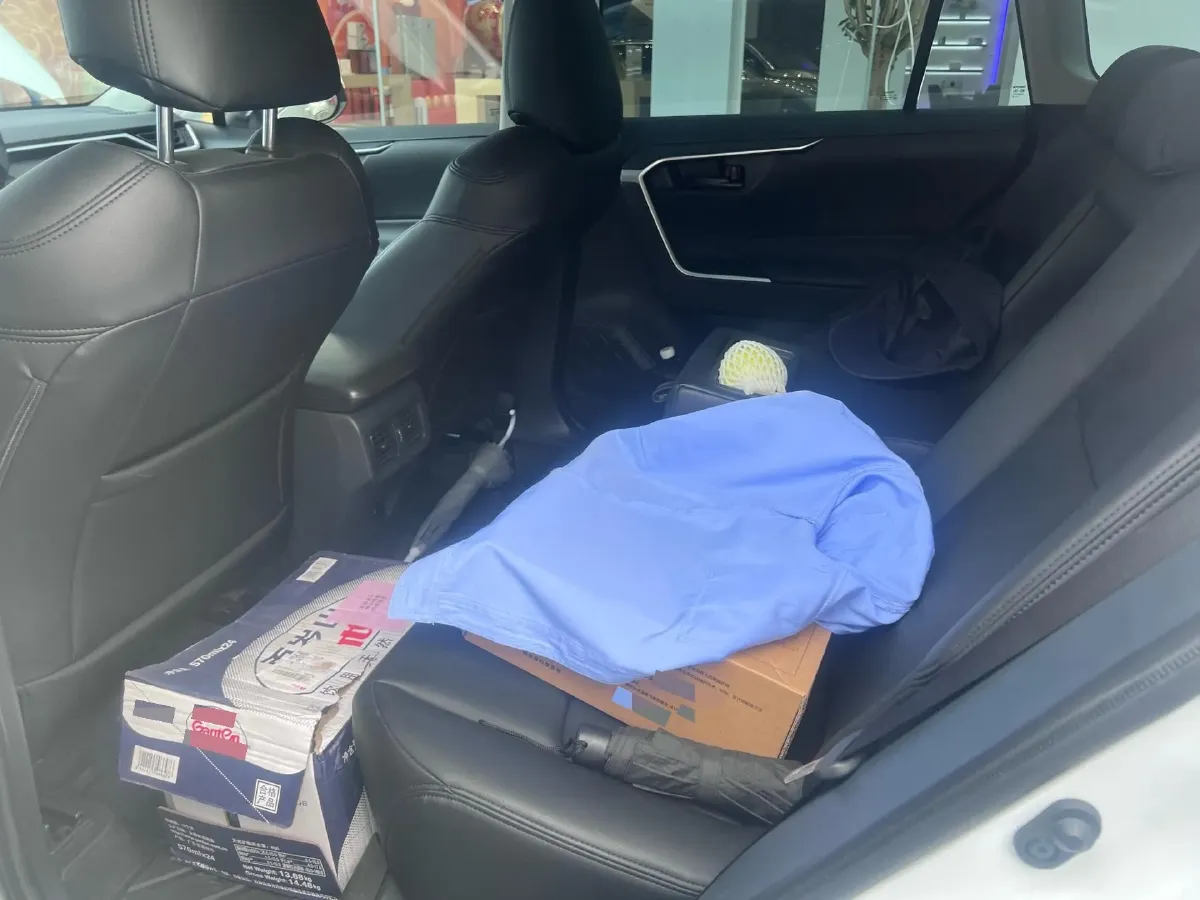 2024 Toyota RAV4 2.0L 171HP L4 CVT,autocango,china used car exporter,china ev exporter,chinese used car exporter,chinese used ev exporter