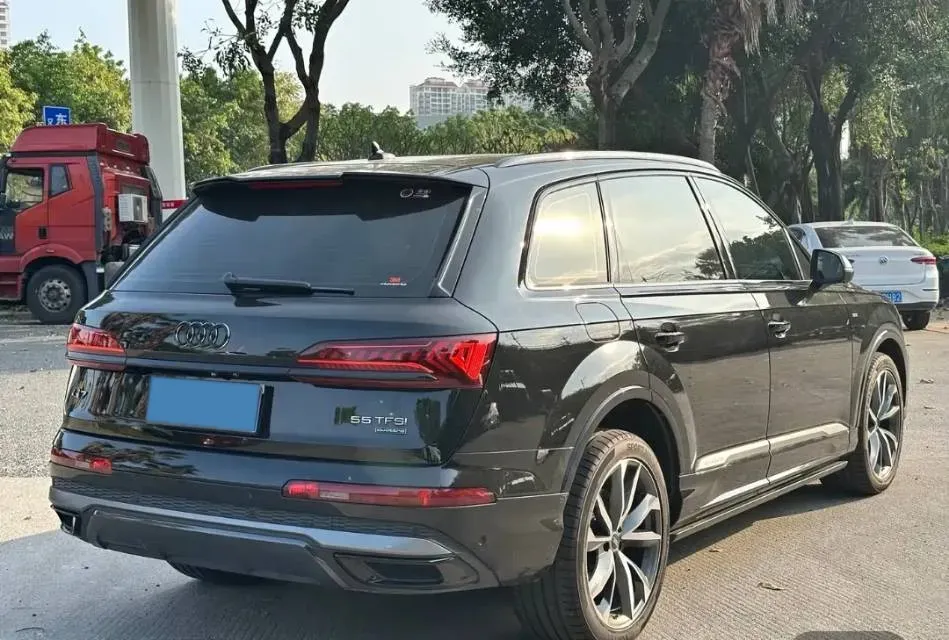 2024 Audi Q7 3.0T 340HP V6 8AT,autocango,china used car exporter,china ev exporter,chinese used car exporter,chinese used ev exporter