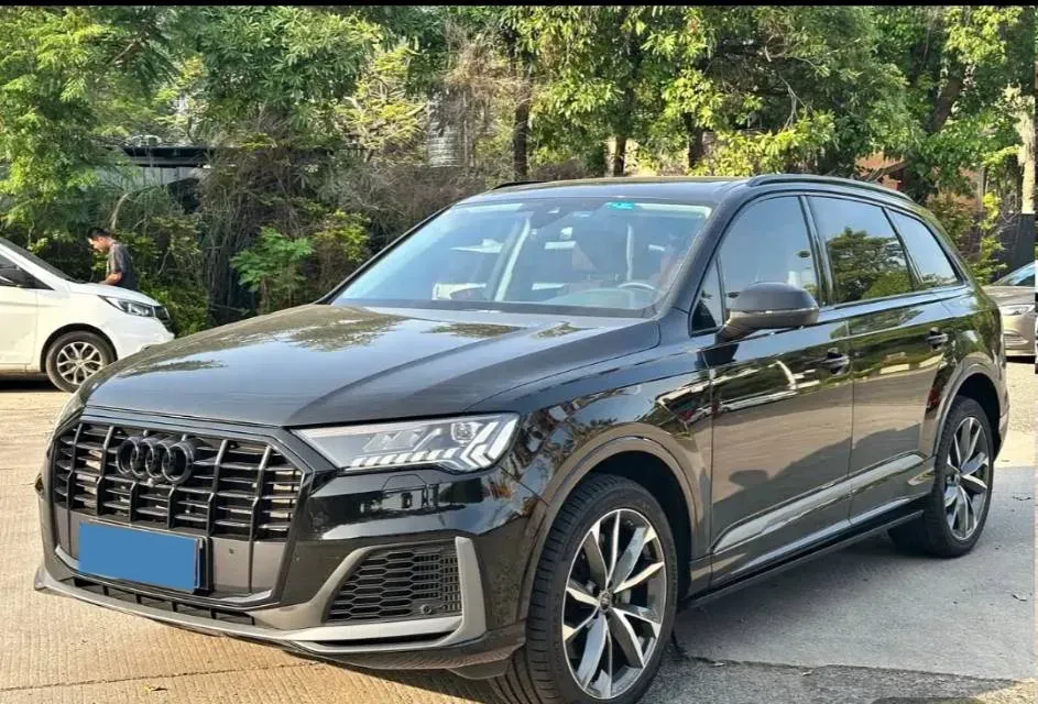2024 Audi Q7 3.0T 340HP V6 8AT,autocango,china used car exporter,china ev exporter,chinese used car exporter,chinese used ev exporter