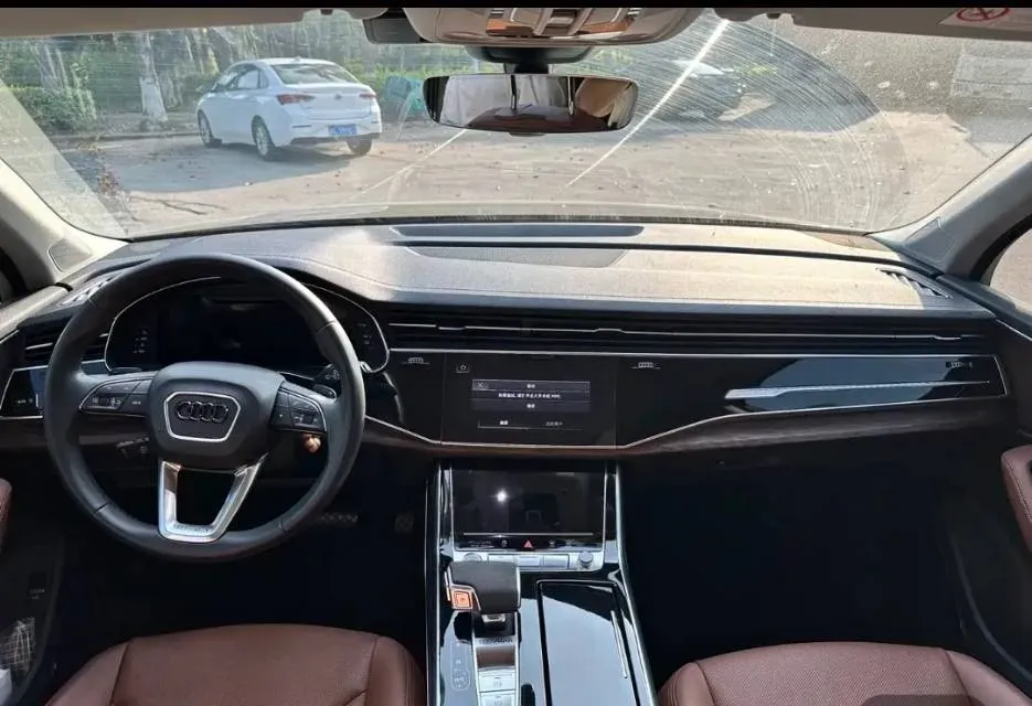2024 Audi Q7 3.0T 340HP V6 8AT,autocango,china used car exporter,china ev exporter,chinese used car exporter,chinese used ev exporter