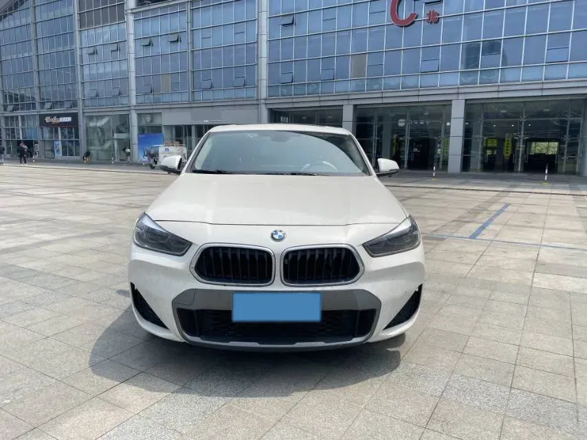 2021 BMW X2 2.0T 192HP L4 7DCT,autocango,china used car exporter,china ev exporter,chinese used car exporter,chinese used ev exporter