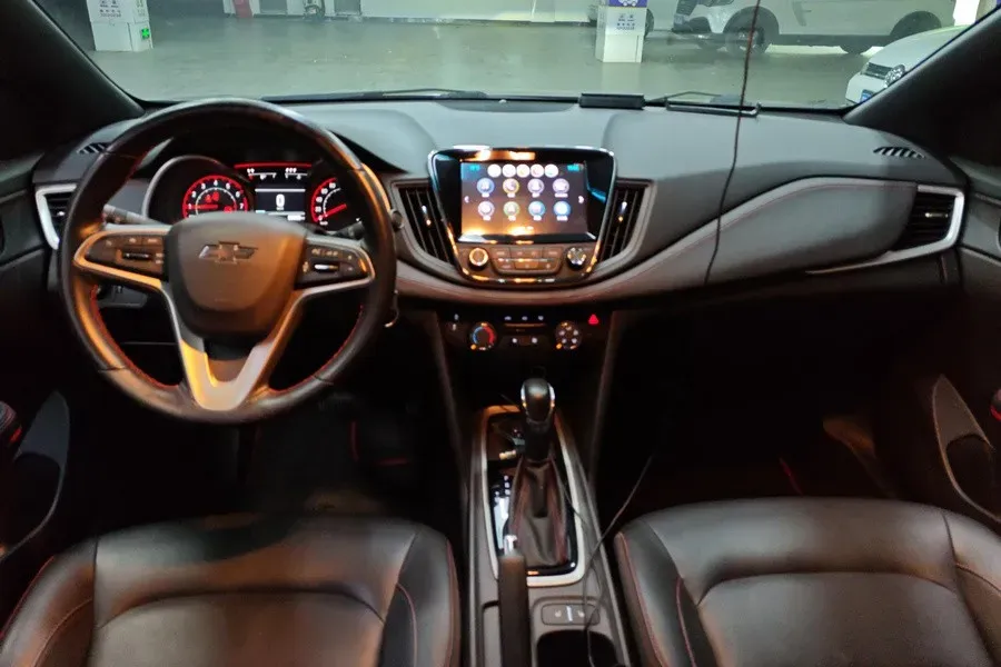 2019 Chevrolet Monza 1.3T 163HP L3 6AT,autocango,china used car exporter,china ev exporter,chinese used car exporter,chinese used ev exporter