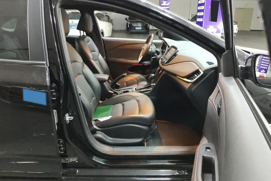 2019 Chevrolet Monza 1.3T 163HP L3 6AT,autocango,china used car exporter,china ev exporter,chinese used car exporter,chinese used ev exporter