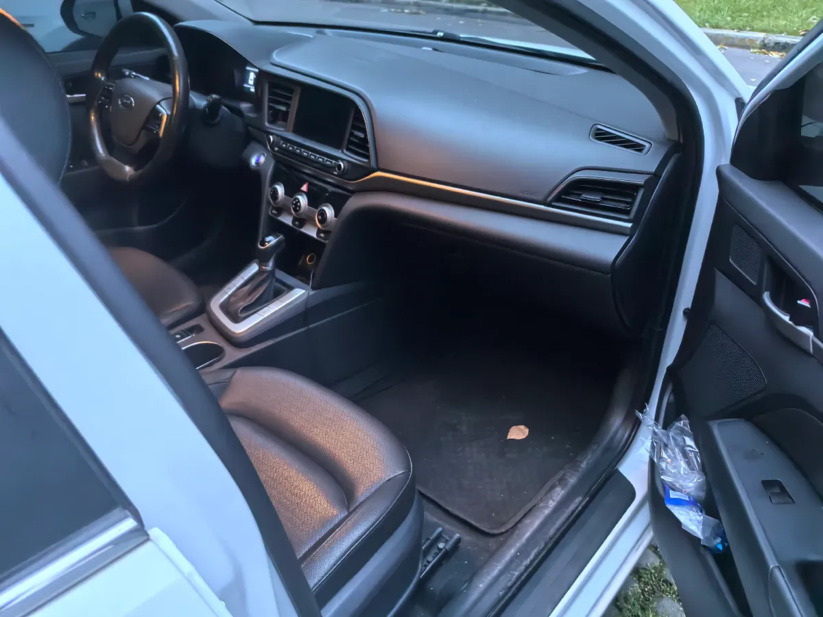 2020 Hyundai Elantra 1.5L 115HP L4 CVT,autocango,china used car exporter,china ev exporter,chinese used car exporter,chinese used ev exporter