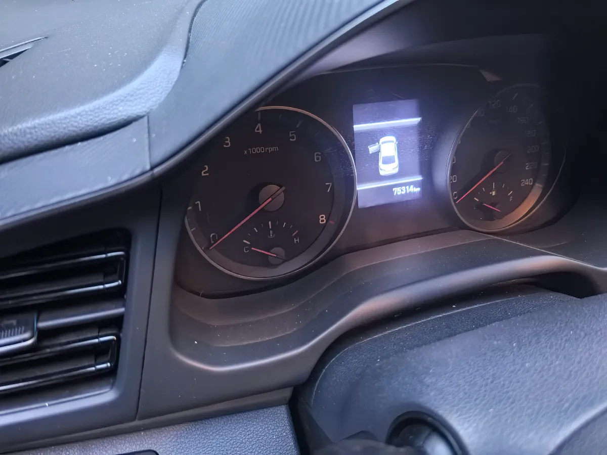 2020 Hyundai Elantra 1.5L 115HP L4 CVT,autocango,china used car exporter,china ev exporter,chinese used car exporter,chinese used ev exporter