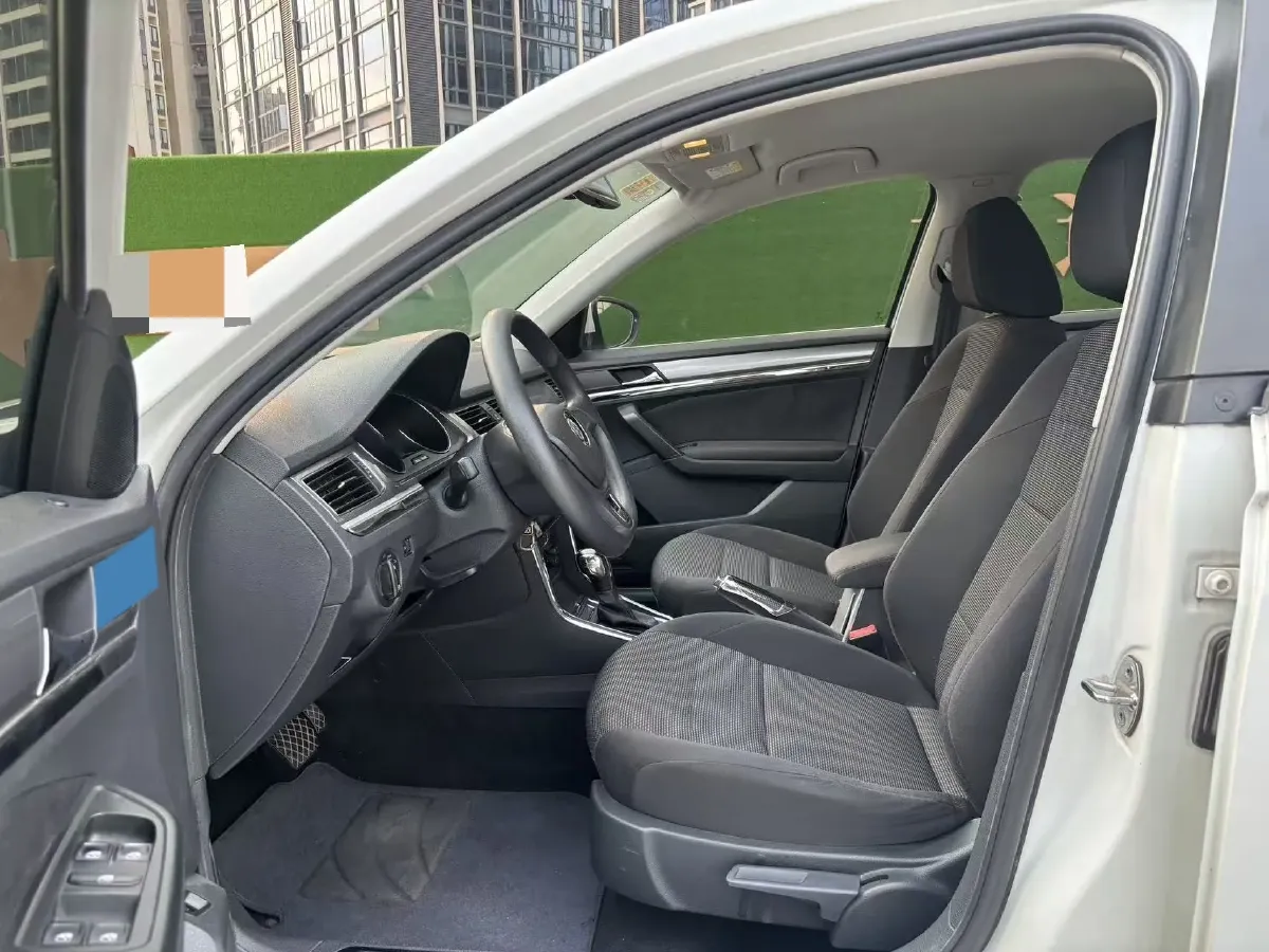 2019 Bestune T77 1.2T 143HP L4 7DCT,autocango,china used car exporter,china ev exporter,chinese used car exporter,chinese used ev exporter