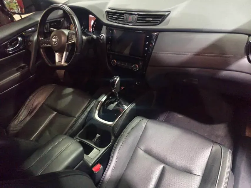 2021 Nissan X-Trail 2.0L 151HP L4 CVT,autocango,china used car exporter,china ev exporter,chinese used car exporter,chinese used ev exporter