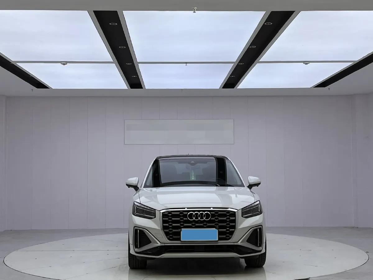 2023 Audi Q2L 1.5T 160HP L4 7DCT,autocango,china used car exporter,china ev exporter,chinese used car exporter,chinese used ev exporter
