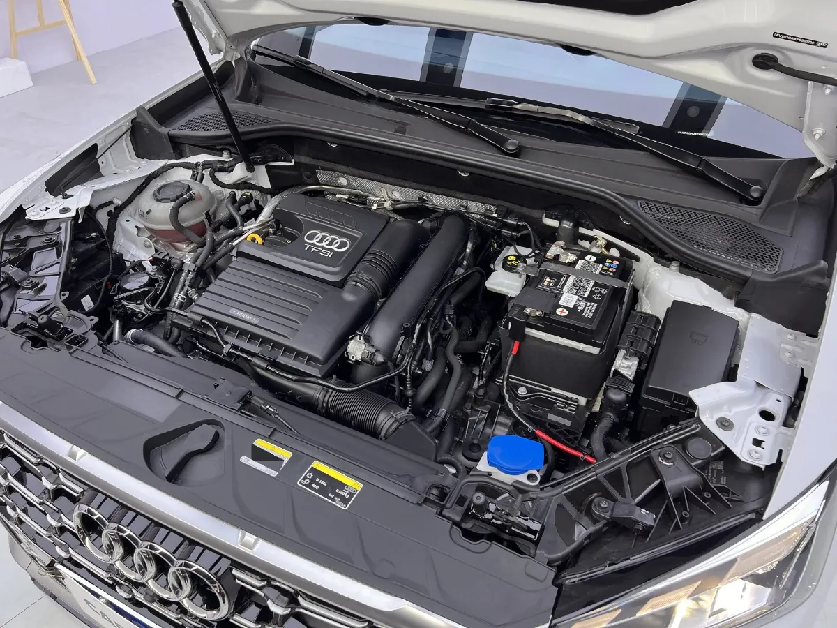 2023 Audi Q2L 1.5T 160HP L4 7DCT,autocango,china used car exporter,china ev exporter,chinese used car exporter,chinese used ev exporter