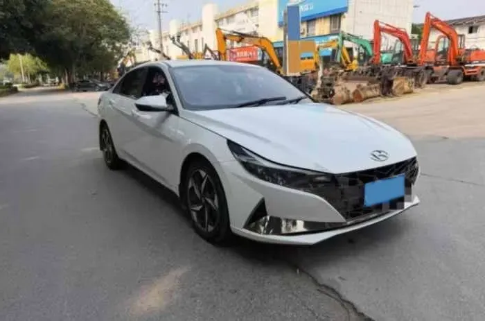 2021 Hyundai Elantra 1.5L 115HP L4 CVT,autocango,china used car exporter,china ev exporter,chinese used car exporter,chinese used ev exporter