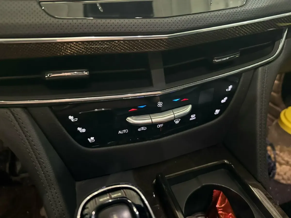 2021 Cadillac CT6 2.0T 237HP L4 10AT,autocango,china used car exporter,china ev exporter,chinese used car exporter,chinese used ev exporter