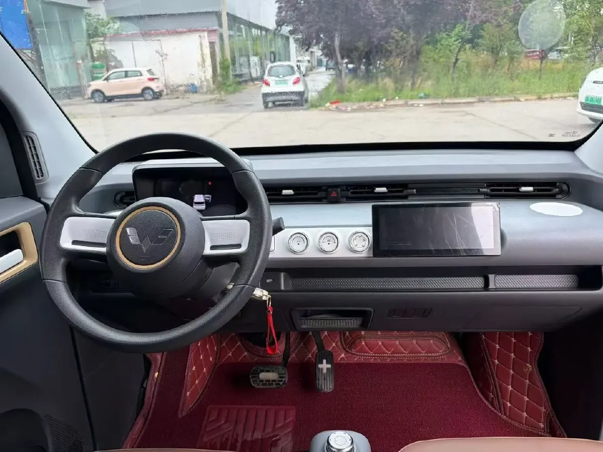 2022 WuLing HongGuang MINI EV BEV 17.3KWH,autocango,china used car exporter,china ev exporter,chinese used car exporter,chinese used ev exporter