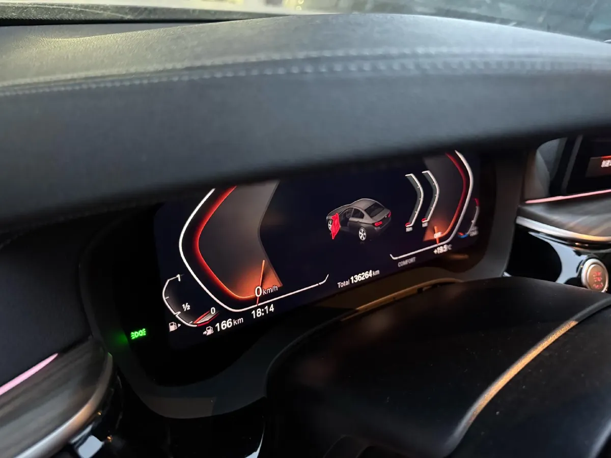 2022 BMW 5 Series 2.0T 252HP L4 8AT,autocango,china used car exporter,china ev exporter,chinese used car exporter,chinese used ev exporter