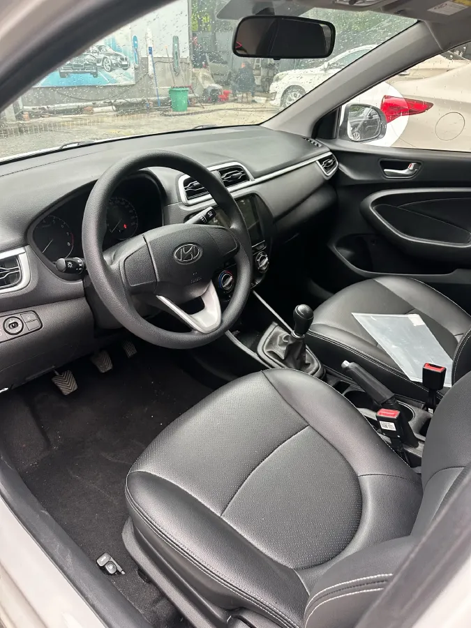 2017 Hyundai Reina 1.4L 95HP L4 5MT,autocango,china used car exporter,china ev exporter,chinese used car exporter,chinese used ev exporter