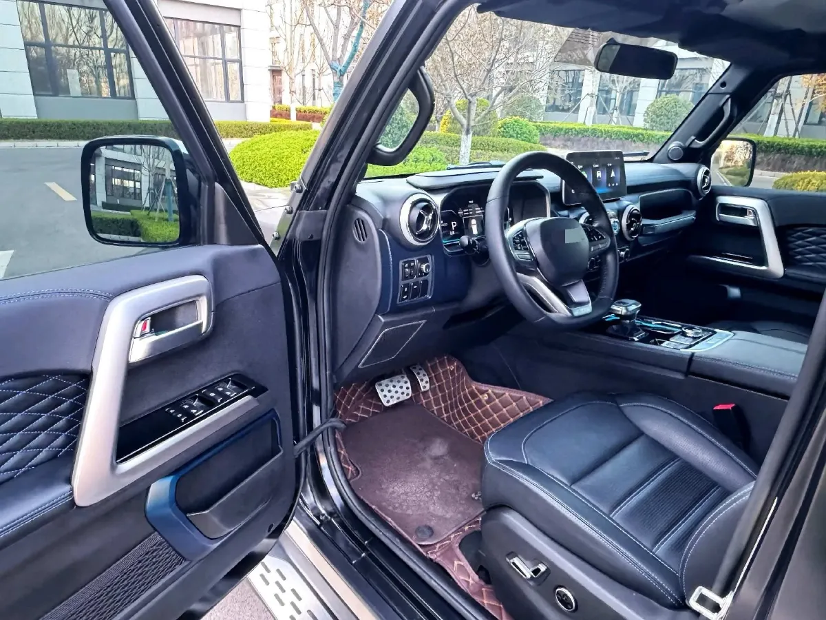 2024 Beijing BJ40 2.0T 163HP L4 8AT,autocango,china used car exporter,china ev exporter,chinese used car exporter,chinese used ev exporter