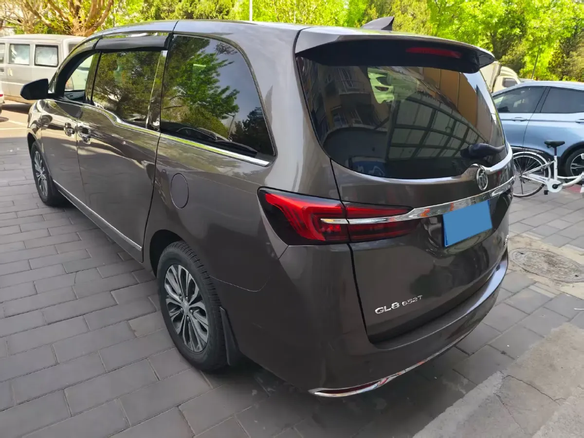 2021 Buick GL8 2.0T 237HP L4 9AT,autocango,china used car exporter,china ev exporter,chinese used car exporter,chinese used ev exporter