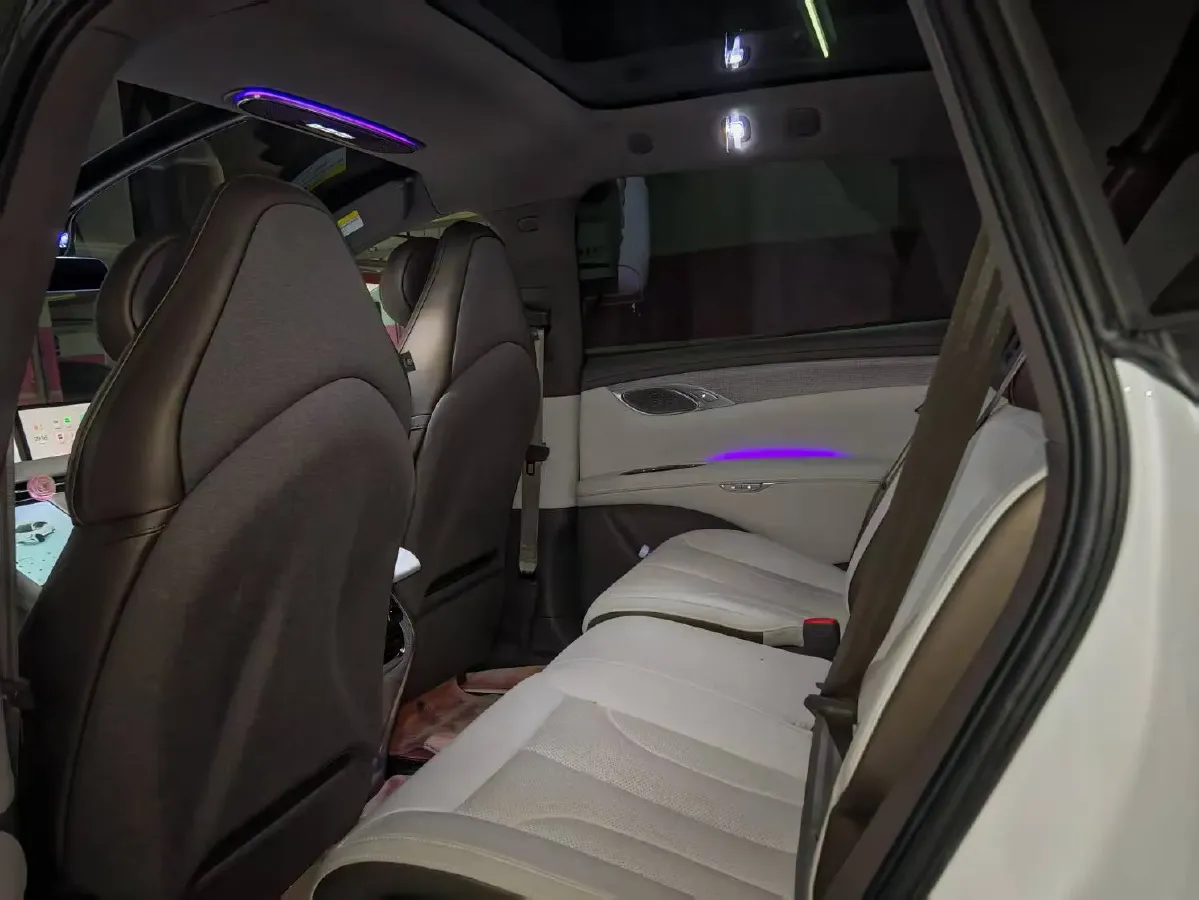 2023 IM LS7 BEV 90KWH,autocango,china used car exporter,china ev exporter,chinese used car exporter,chinese used ev exporter