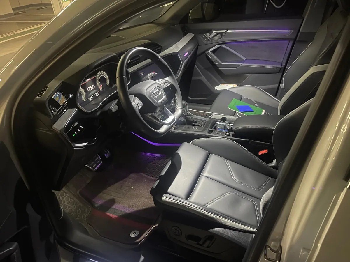 2024 Audi Q3 2.0T 186HP L4 7DCT,autocango,china used car exporter,china ev exporter,chinese used car exporter,chinese used ev exporter