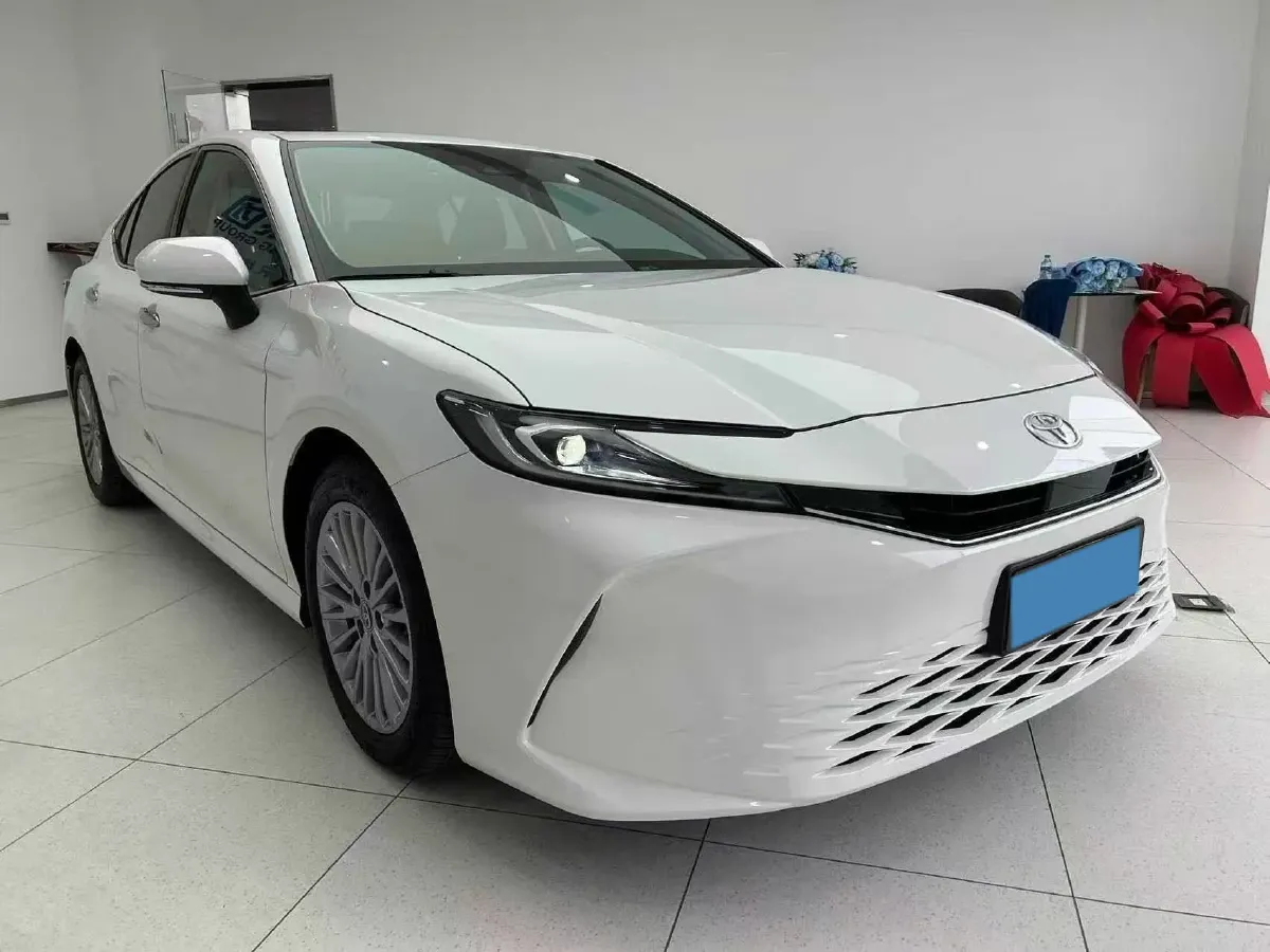 2024 Toyota Camry 2.0L 173HP L4 CVT,autocango,china used car exporter,china ev exporter,chinese used car exporter,chinese used ev exporter