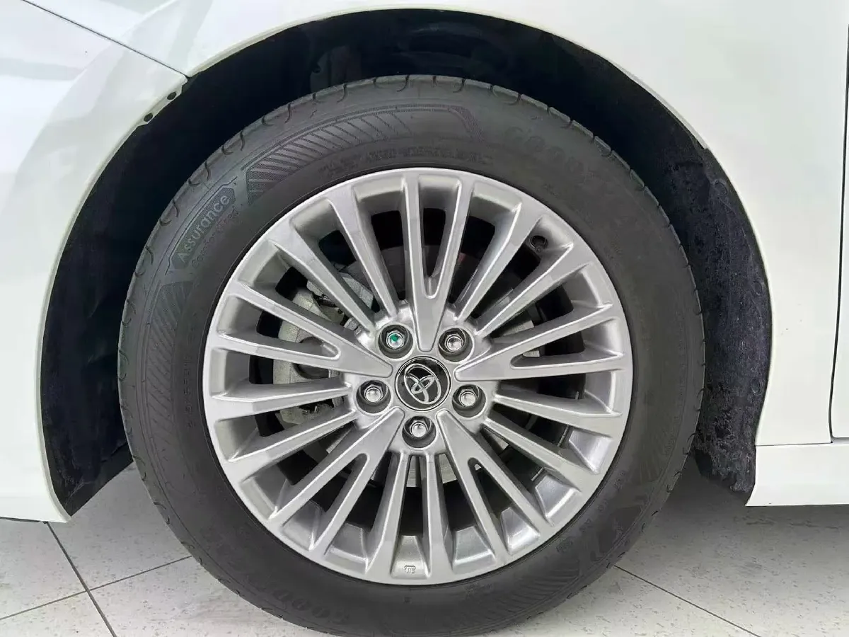 2024 Toyota Camry 2.0L 173HP L4 CVT,autocango,china used car exporter,china ev exporter,chinese used car exporter,chinese used ev exporter