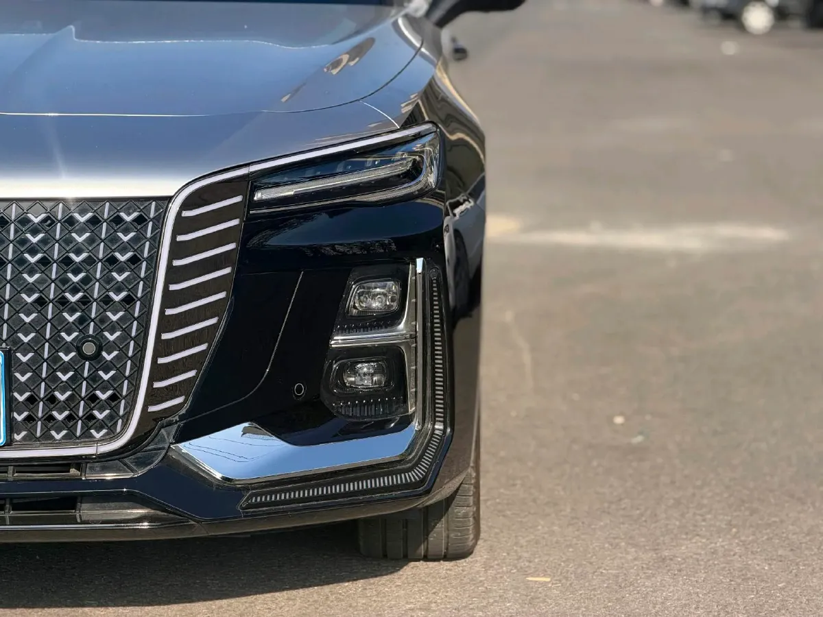 2025 HongQi H5 1.5T 169HP L4 1DHT Hybrid,autocango,china used car exporter,china ev exporter,chinese used car exporter,chinese used ev exporter