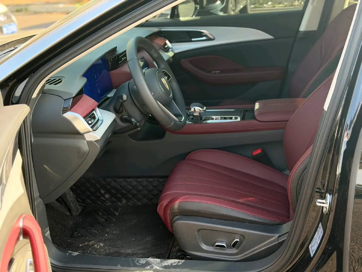 2025 HongQi H5 1.5T 169HP L4 1DHT Hybrid,autocango,china used car exporter,china ev exporter,chinese used car exporter,chinese used ev exporter