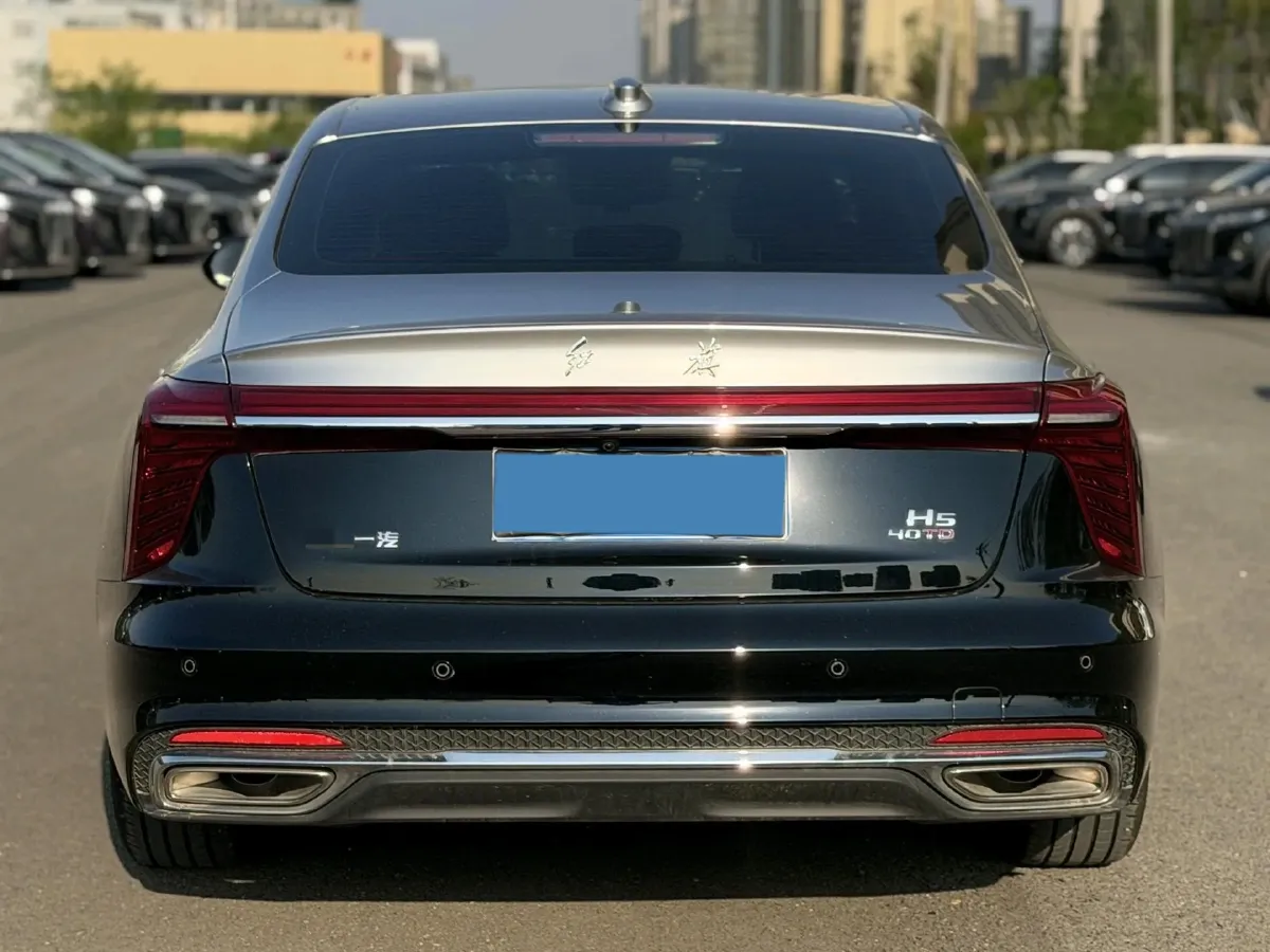 2025 HongQi H5 1.5T 169HP L4 1DHT Hybrid,autocango,china used car exporter,china ev exporter,chinese used car exporter,chinese used ev exporter
