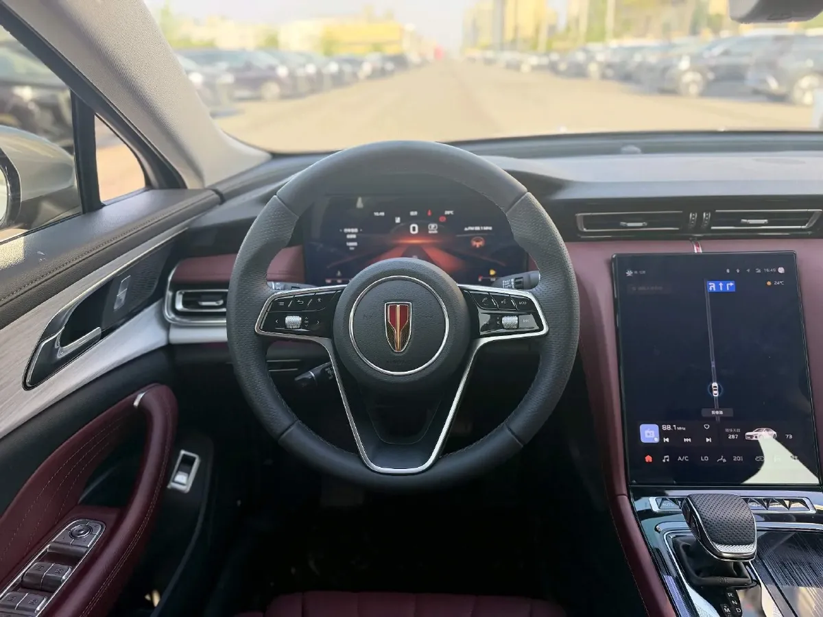 2025 HongQi H5 1.5T 169HP L4 1DHT Hybrid,autocango,china used car exporter,china ev exporter,chinese used car exporter,chinese used ev exporter